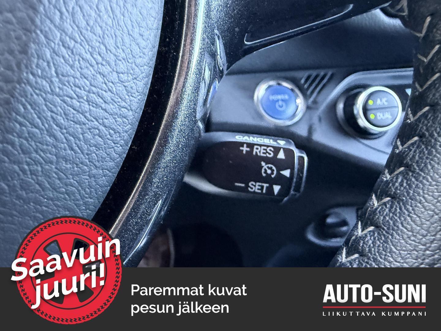 TOYOTA Yaris 2019