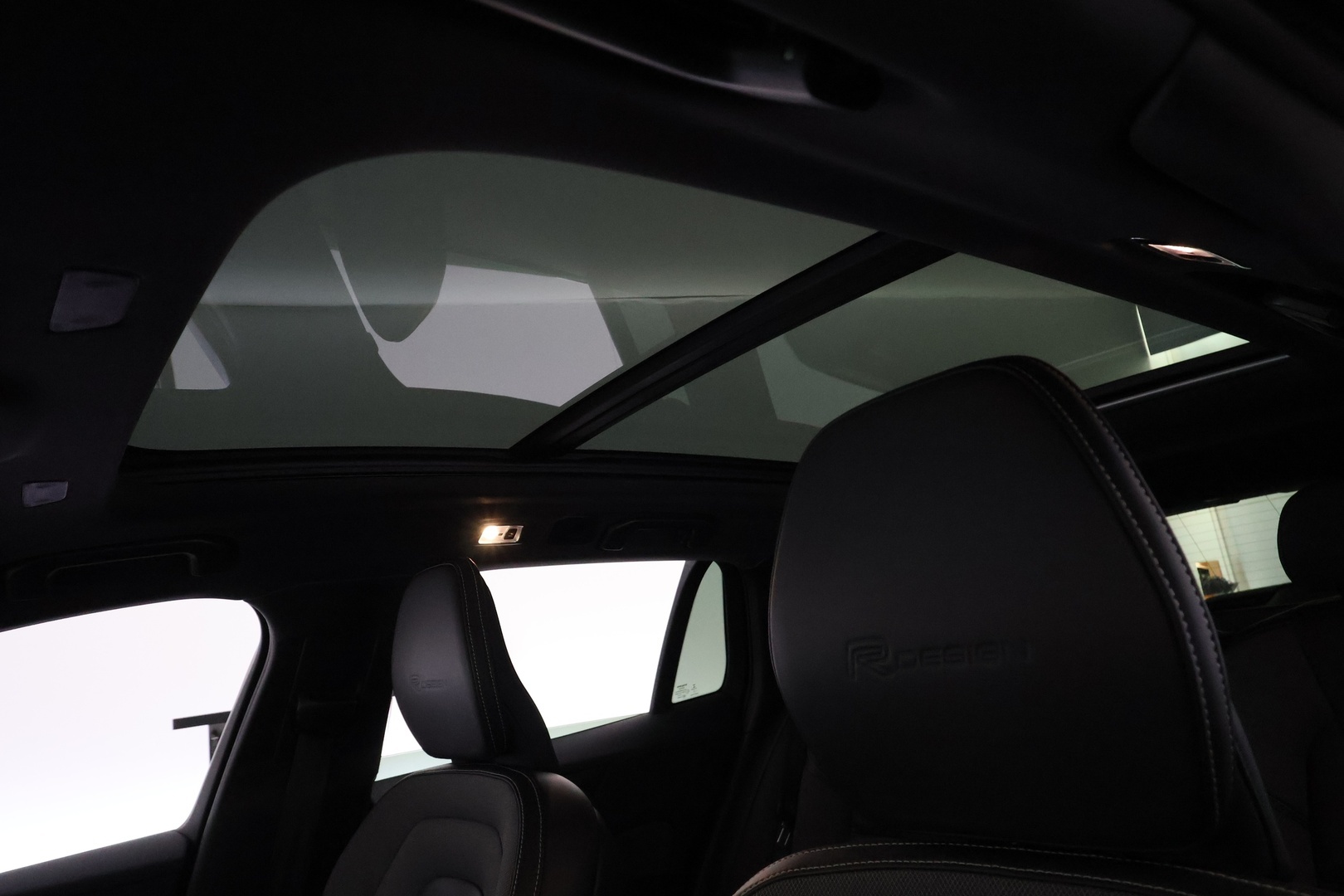 VOLVO V60 2019