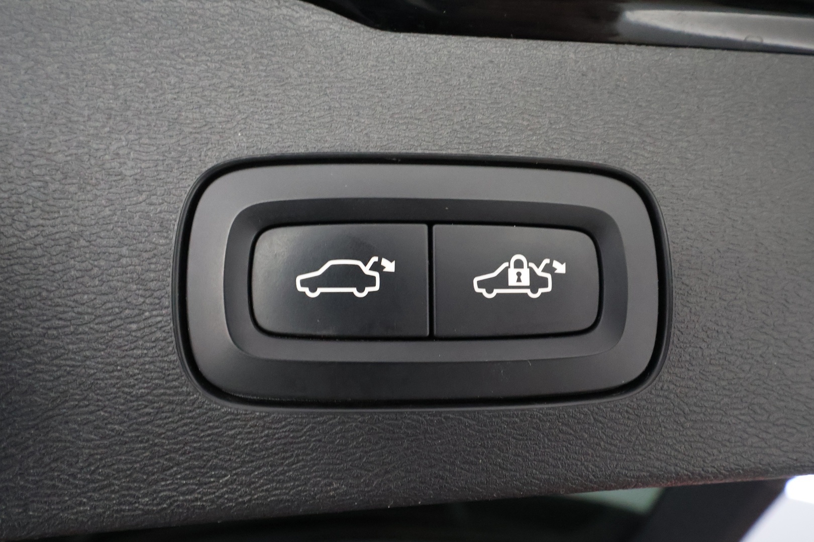 VOLVO V60 2019