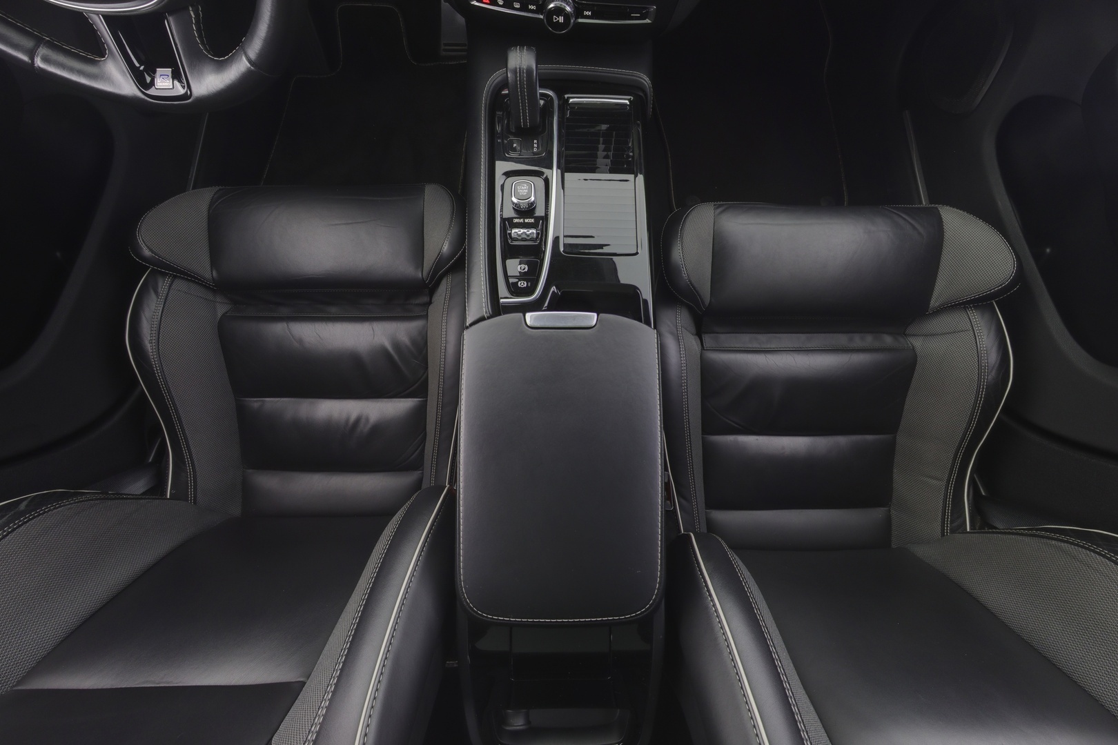 VOLVO V60 2019