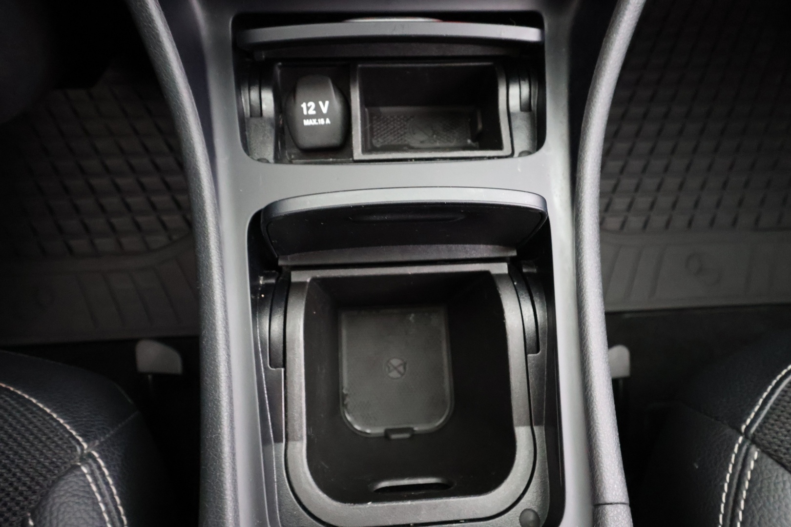 MERCEDES-BENZ CLA 2016