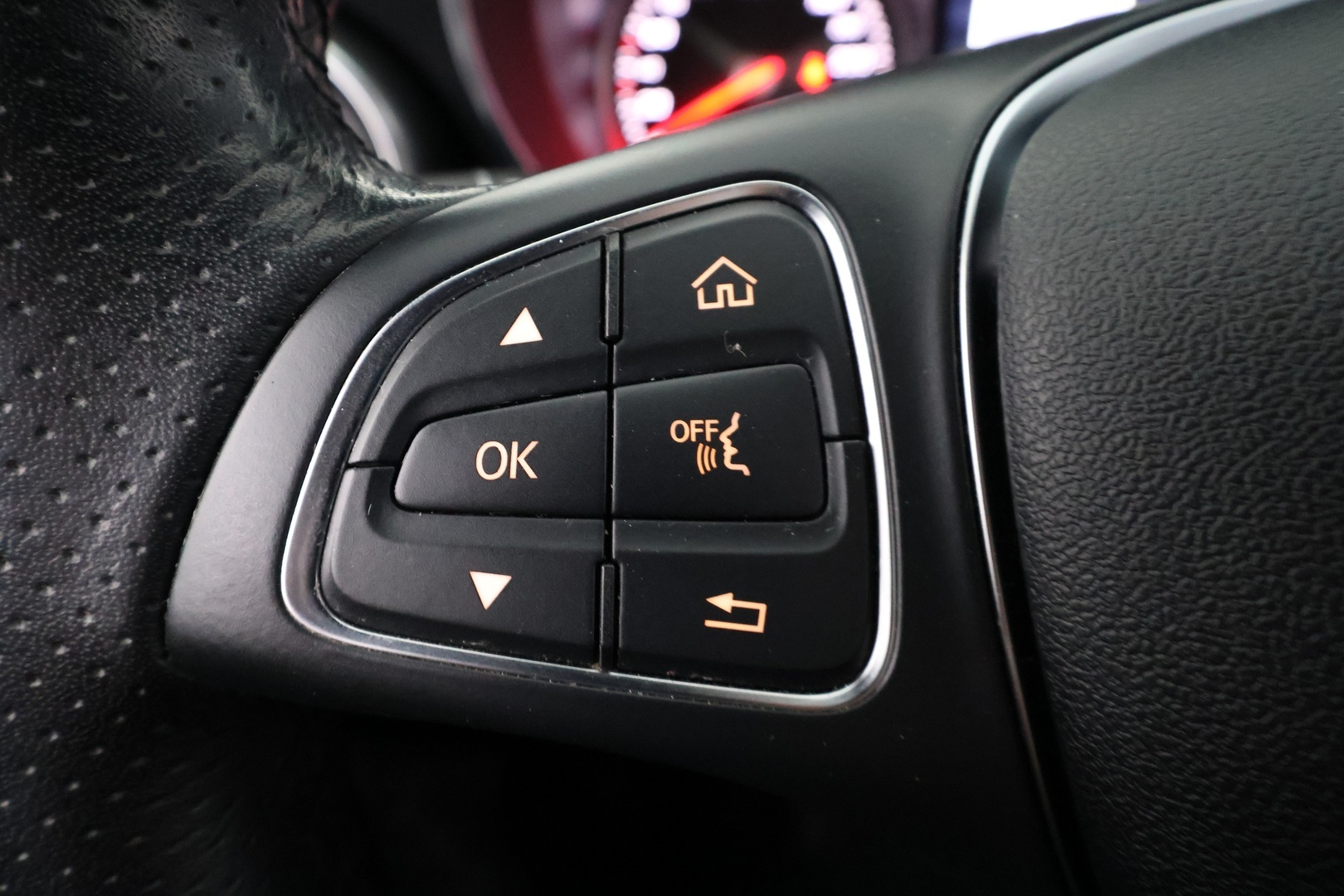 MERCEDES-BENZ GLC 2018