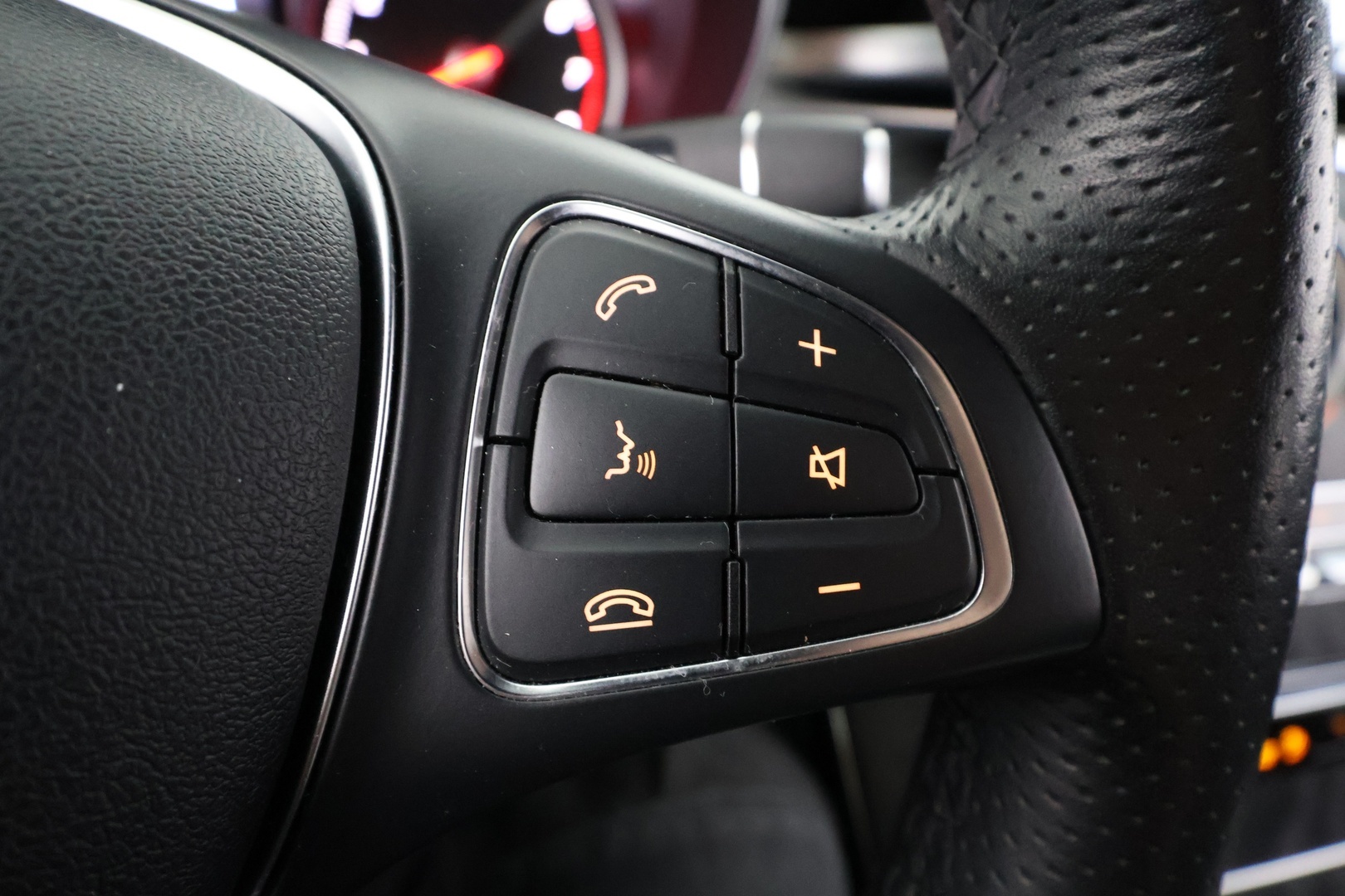 MERCEDES-BENZ GLC 2018