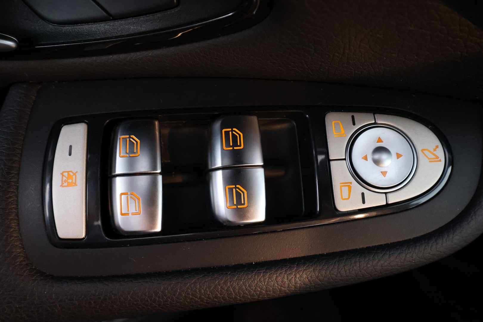 MERCEDES-BENZ GLC 2018