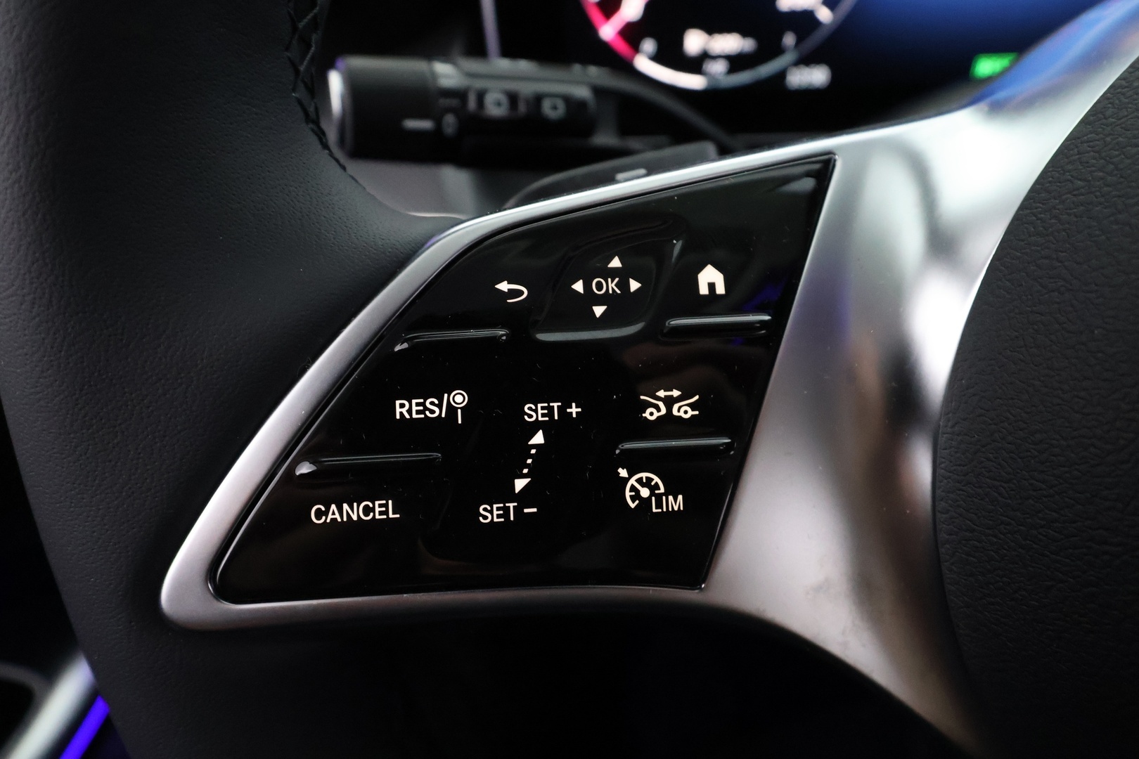 MERCEDES-BENZ GLC 2026