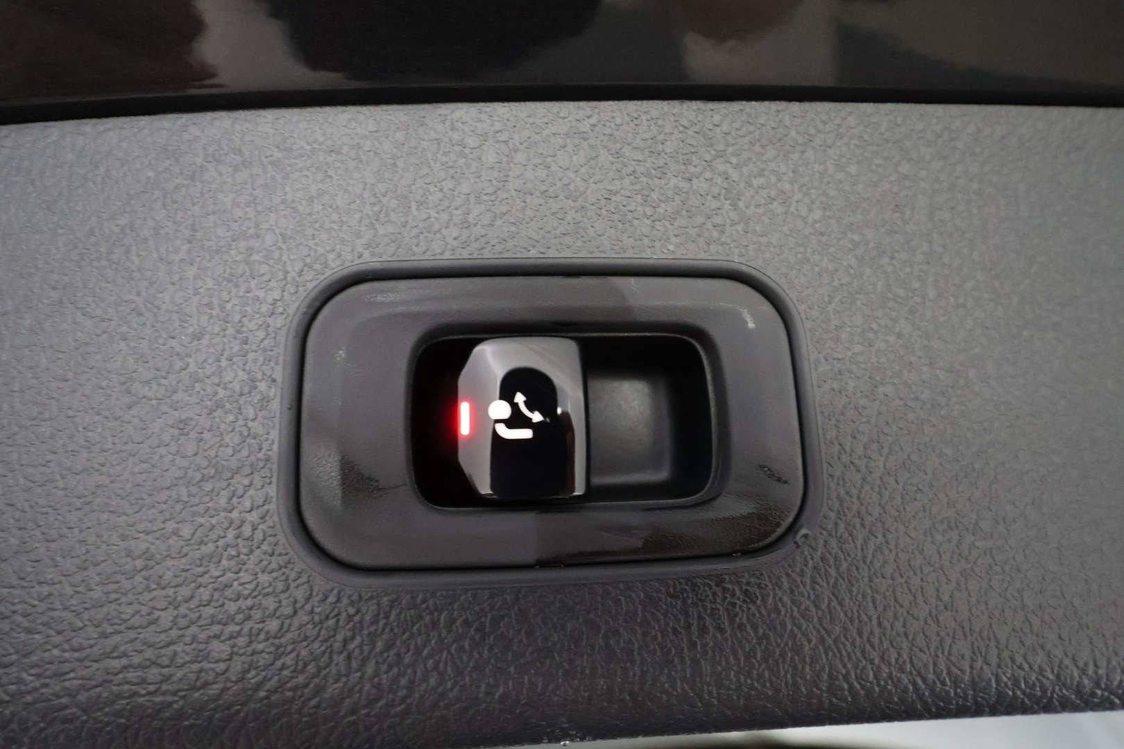 MERCEDES-BENZ GLC 2026