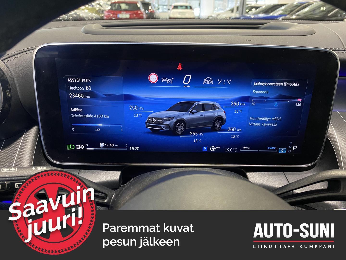 MERCEDES-BENZ GLC 2023