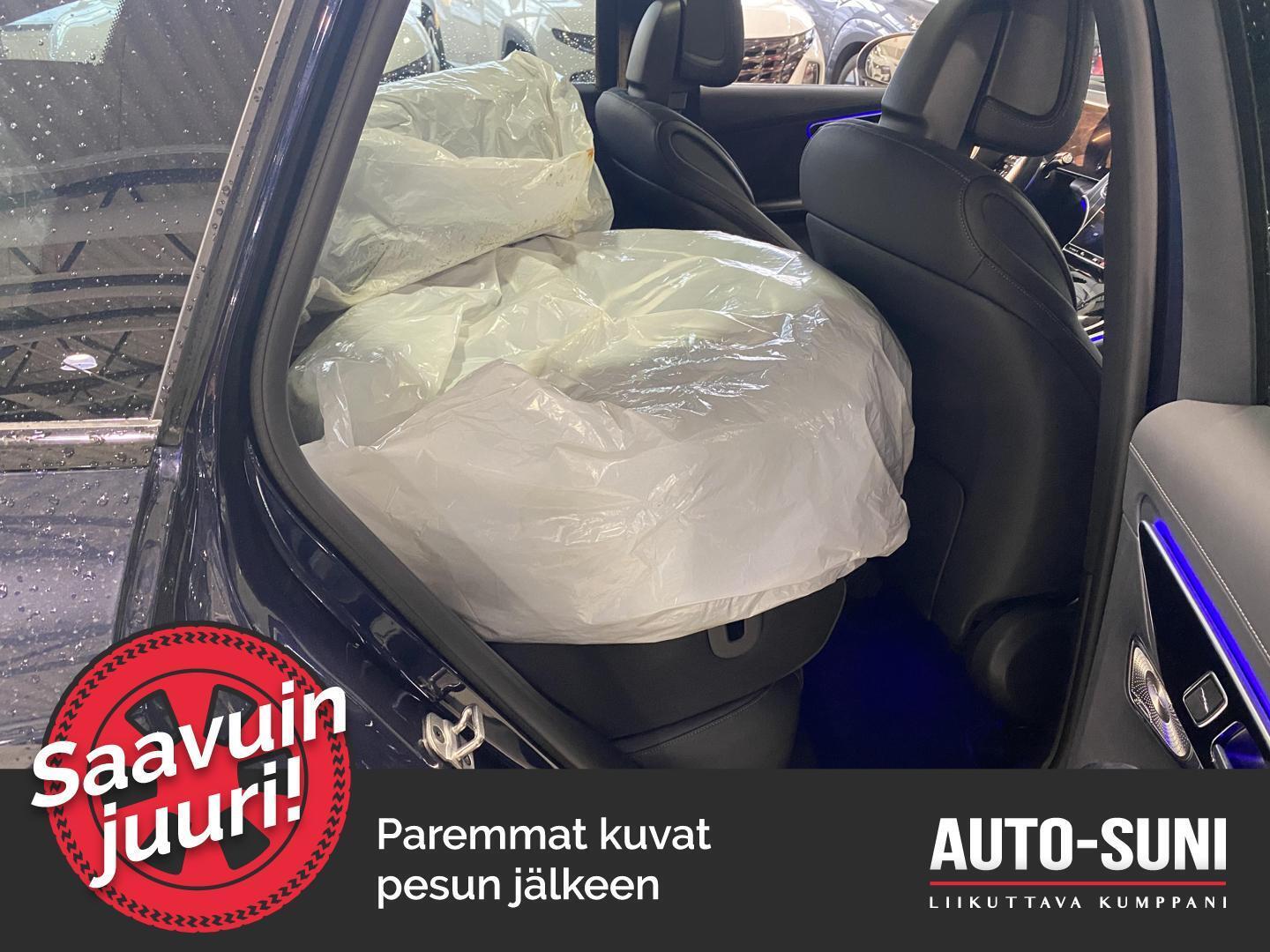 MERCEDES-BENZ GLC 2023