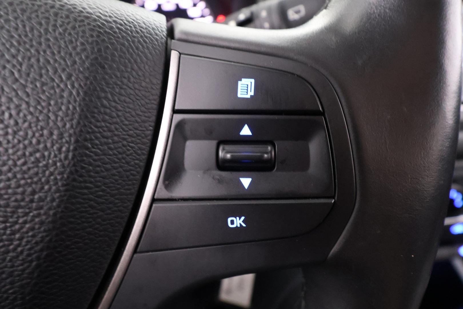HYUNDAI i20 Hatchback 13