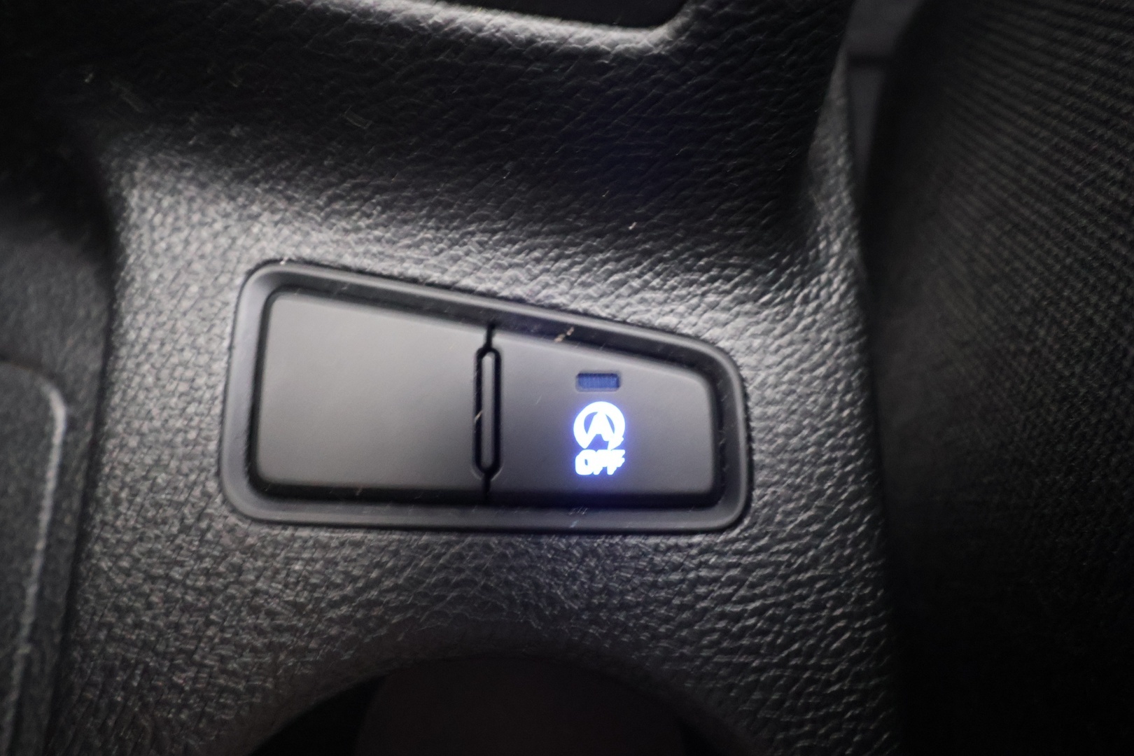 HYUNDAI i20 Hatchback 16