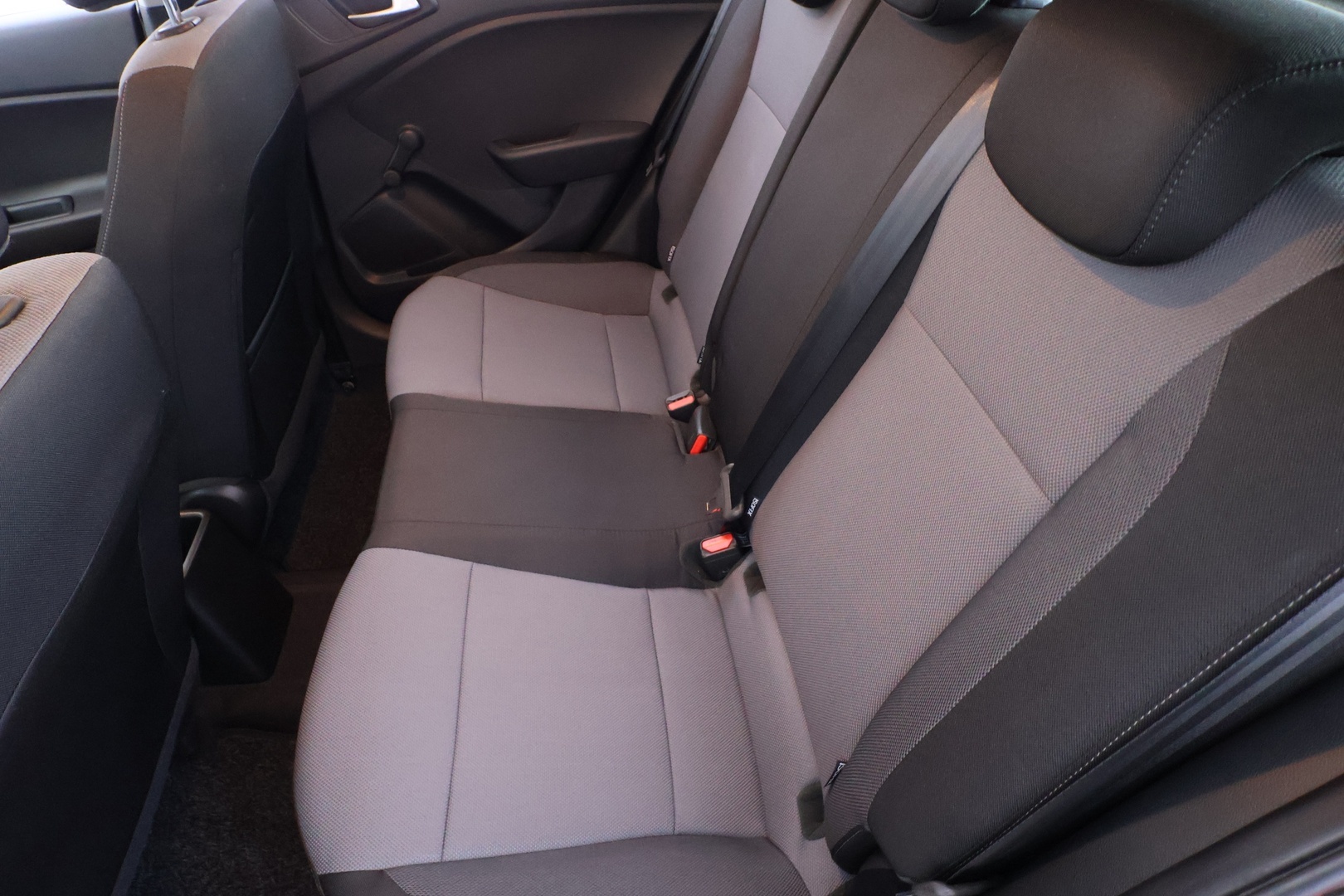 HYUNDAI i20 Hatchback 19