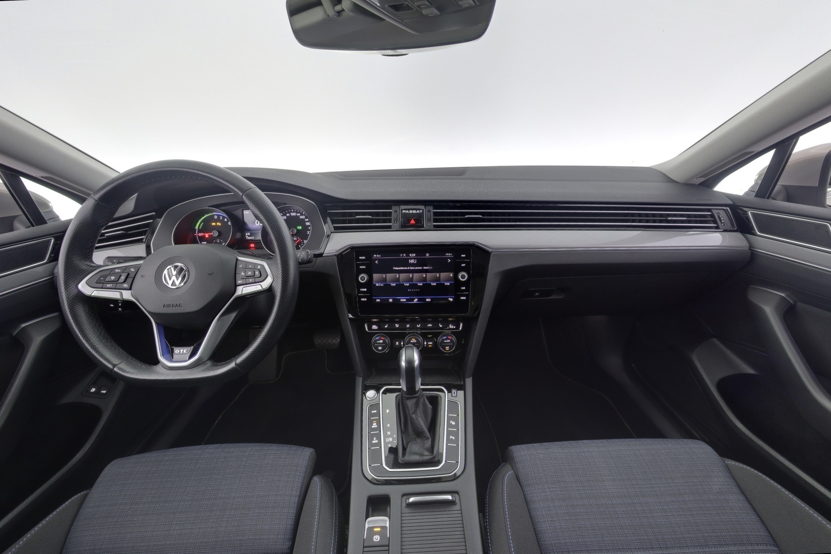 VOLKSWAGEN Passat 2020