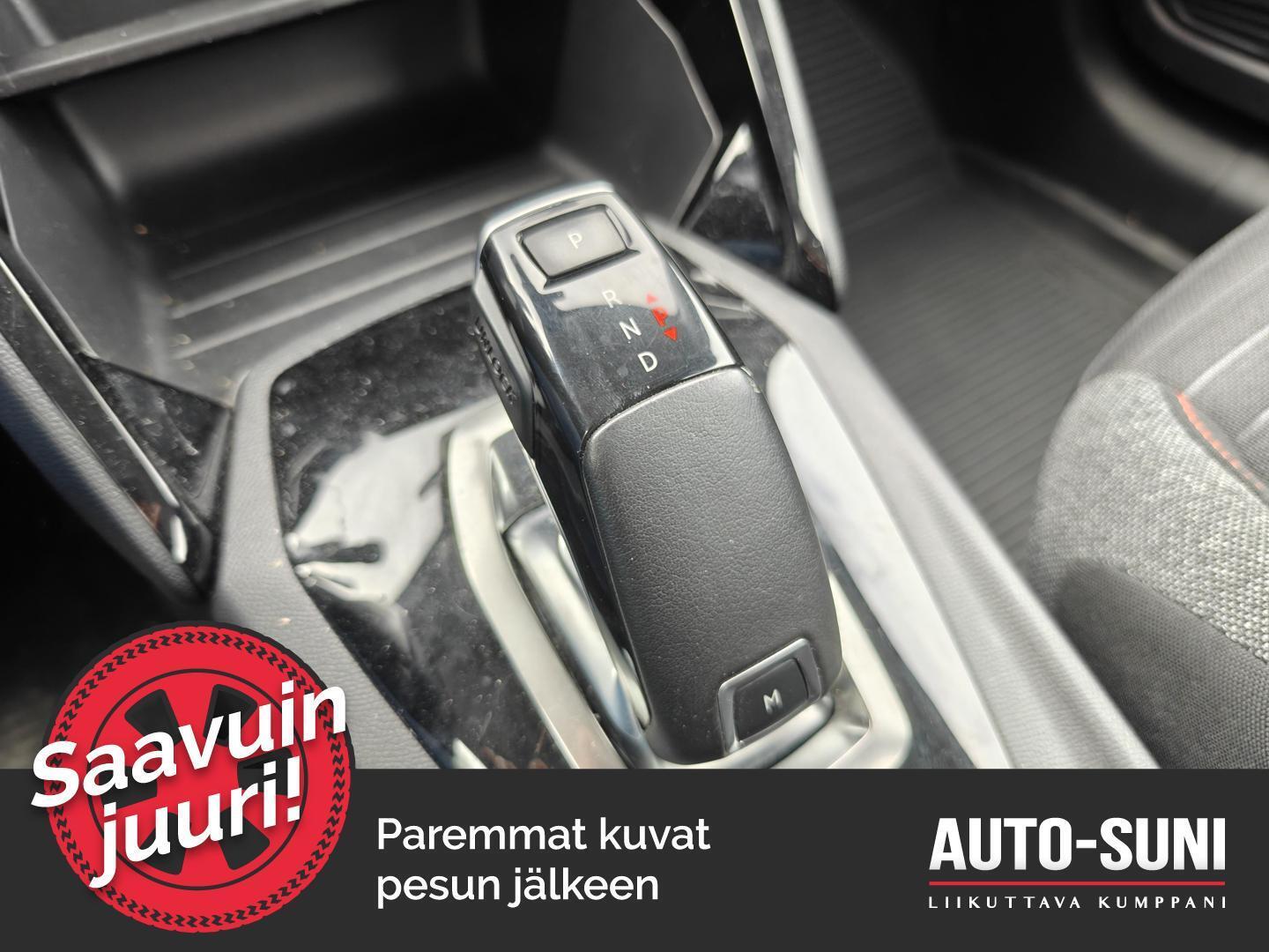 PEUGEOT 208 2020