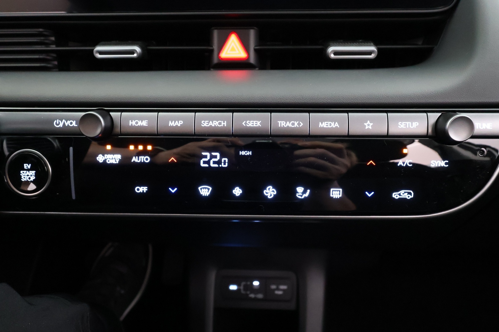 HYUNDAI IONIQ 5 22