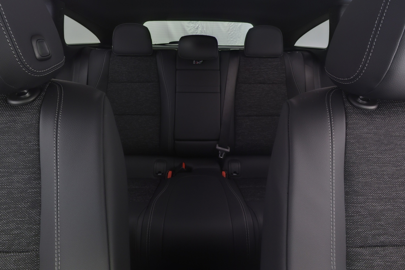 MERCEDES-BENZ CLA 2026