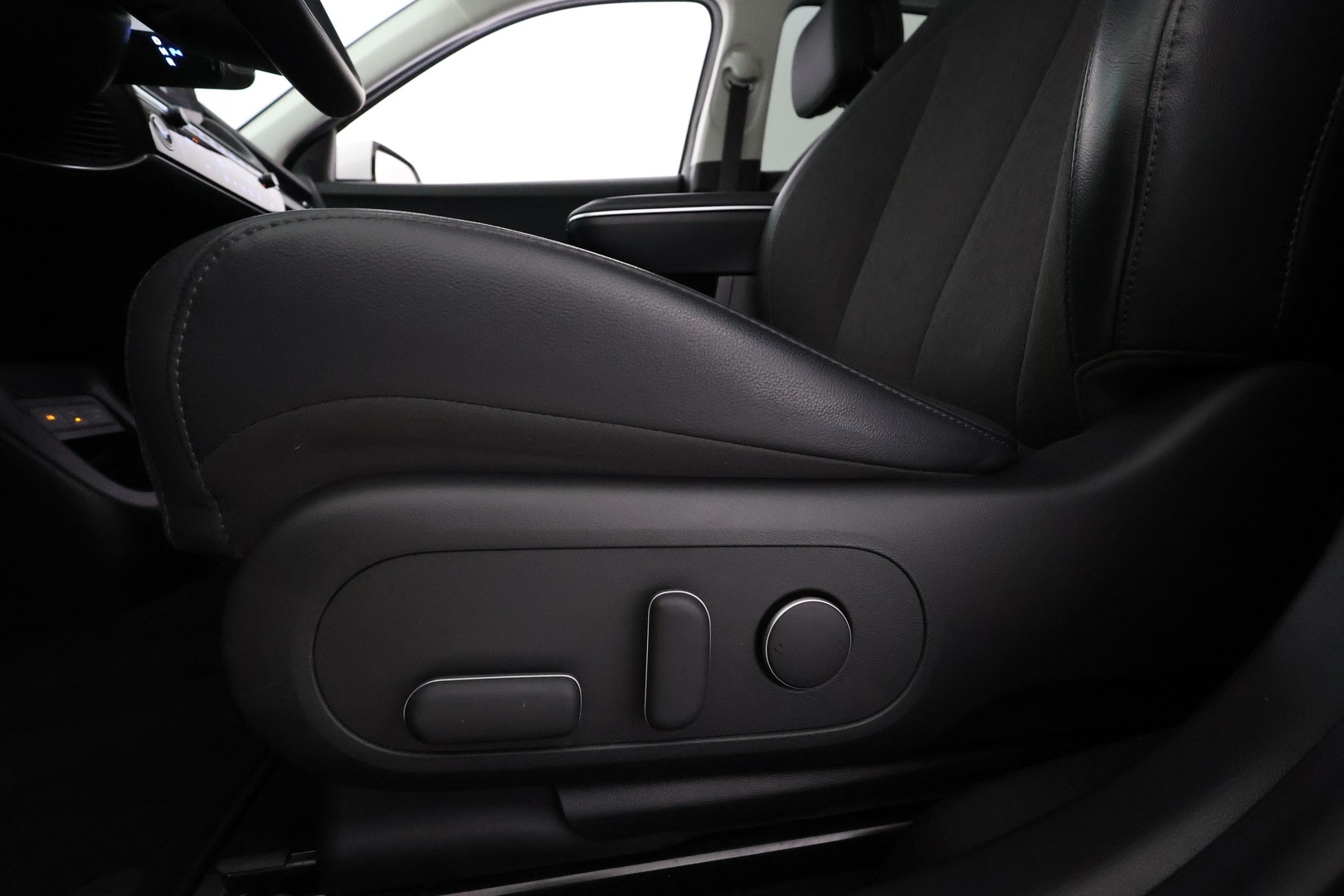 HYUNDAI IONIQ 5 17