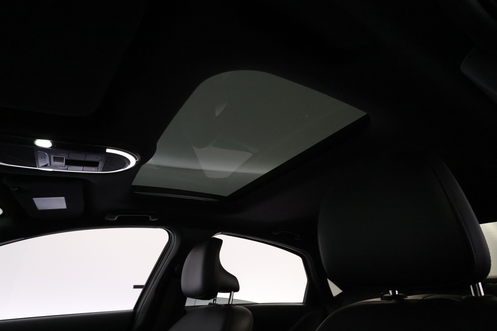 HYUNDAI IONIQ 6 29