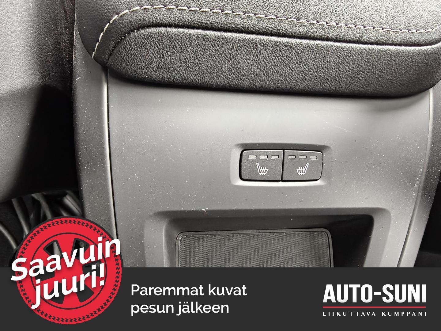VOLVO XC60 2022