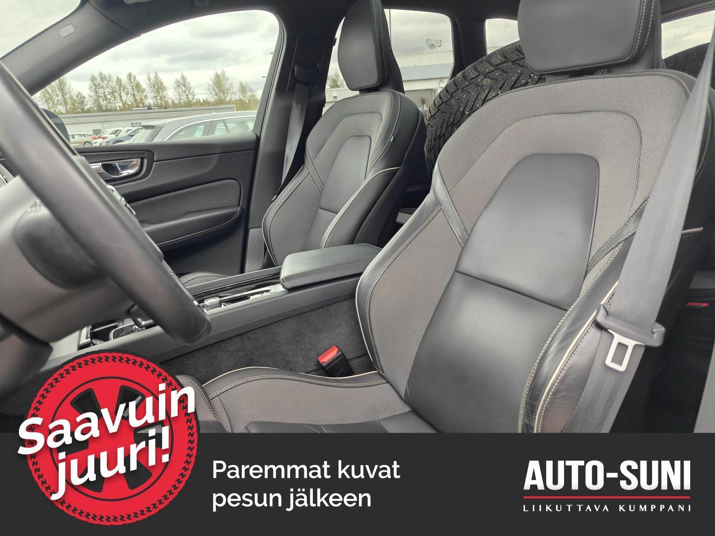 VOLVO XC60 2022