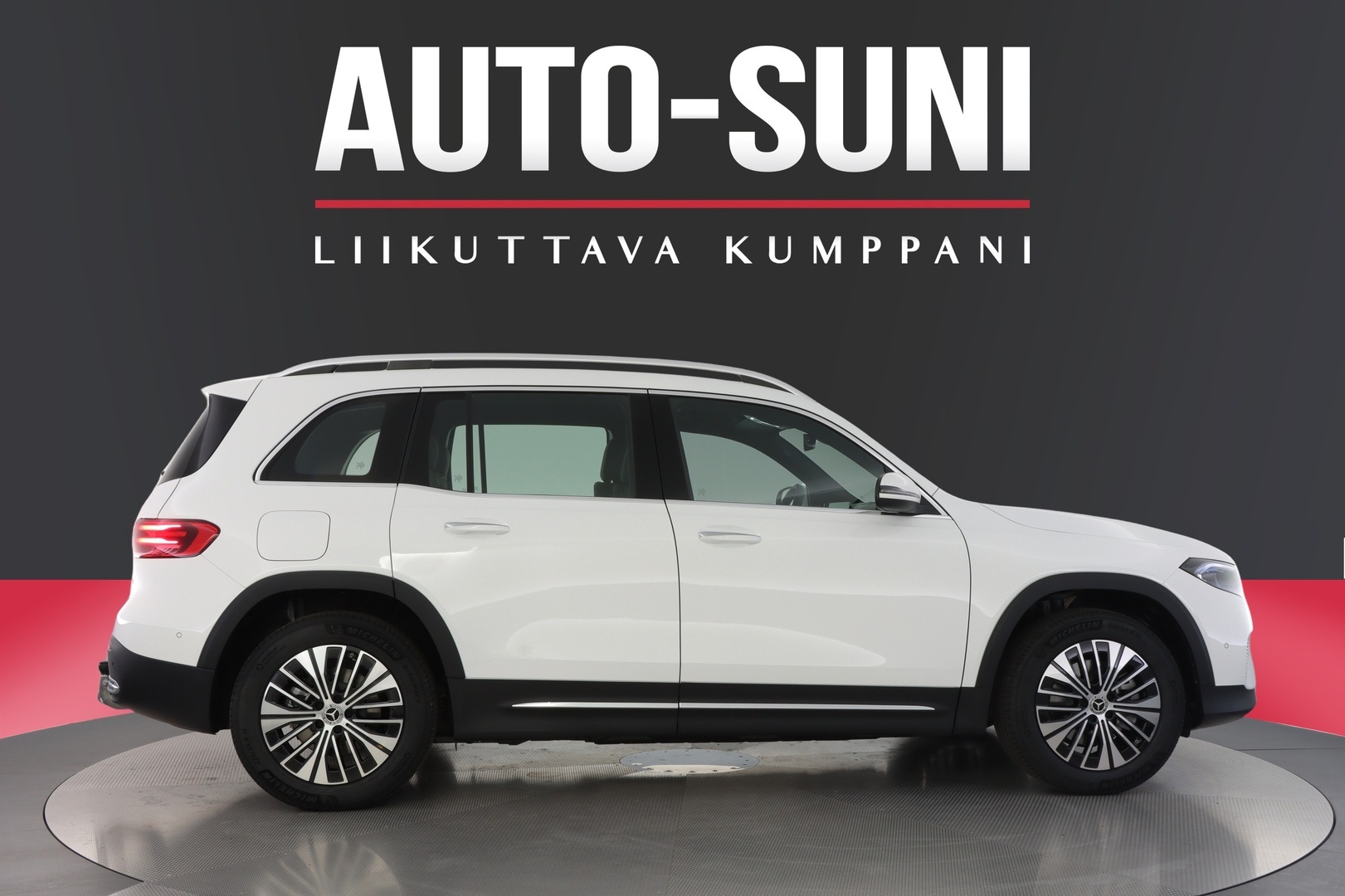 MERCEDES-BENZ EQB 2025