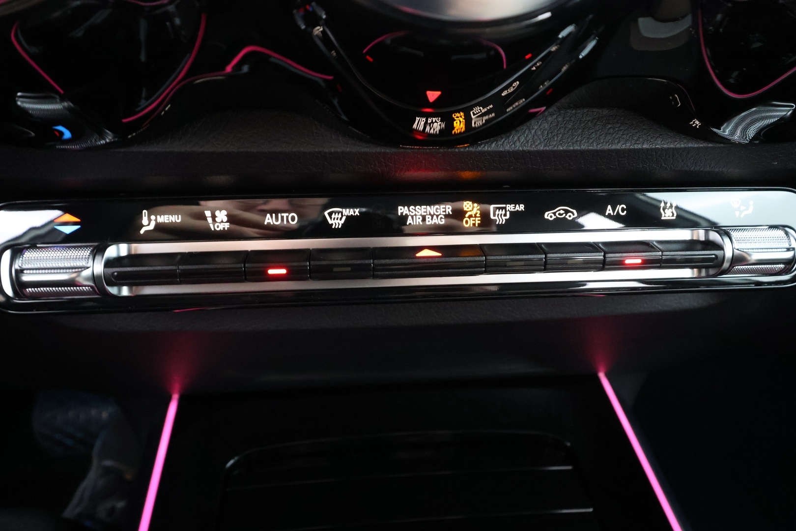 MERCEDES-BENZ EQB 2025