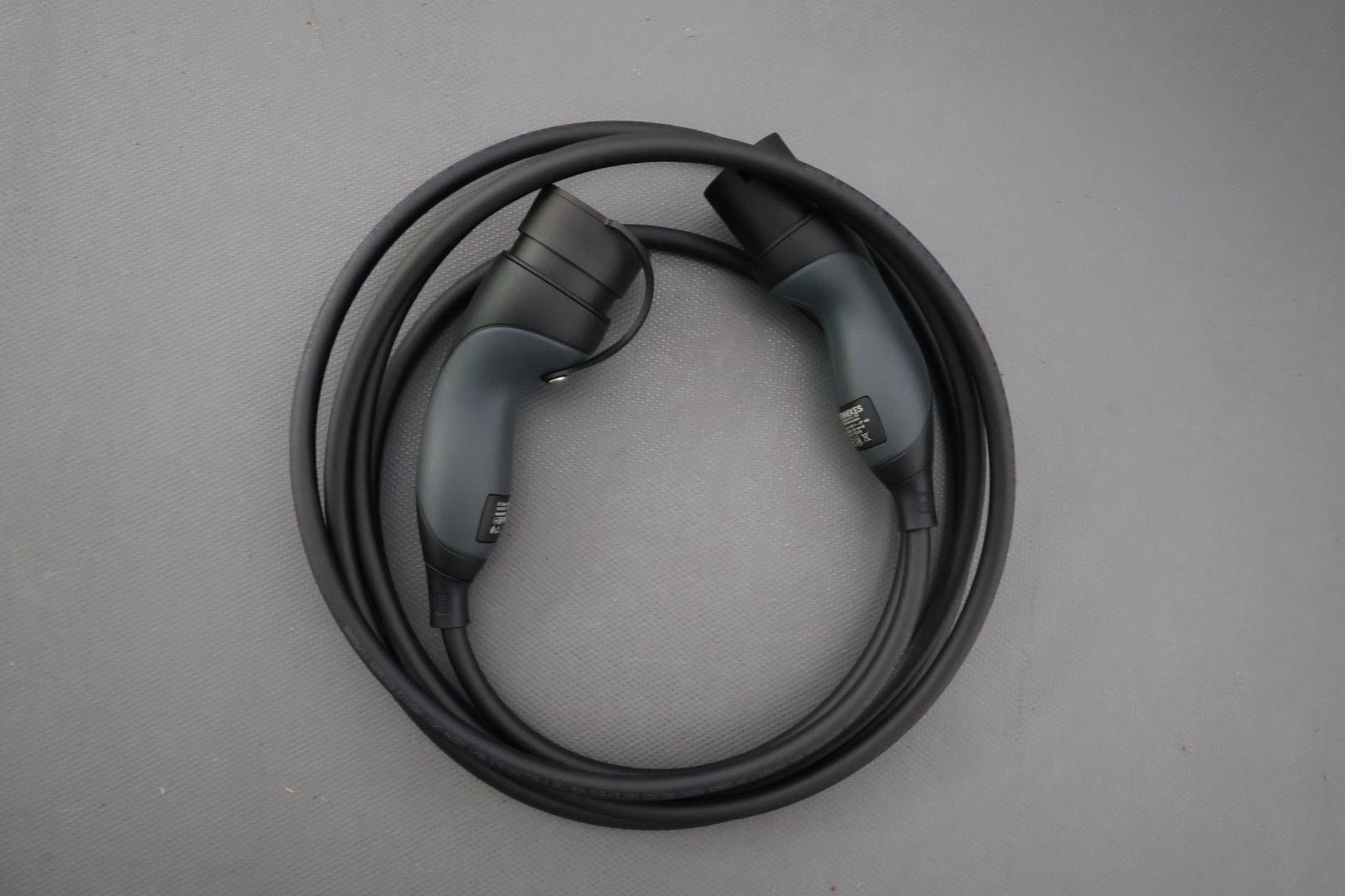 MERCEDES-BENZ EQB 2025