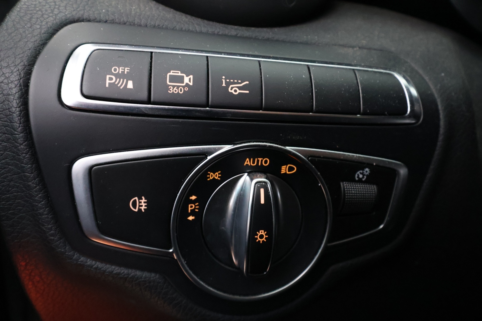 MERCEDES-BENZ C 2018