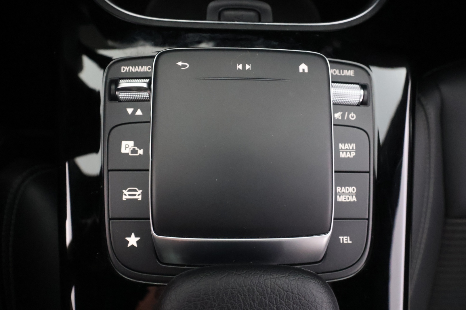 MERCEDES-BENZ CLA 2023