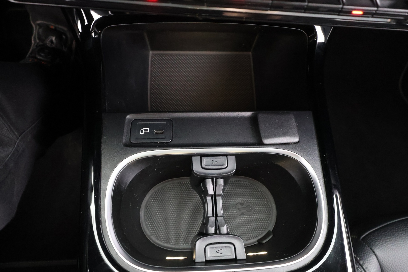 MERCEDES-BENZ CLA 2023