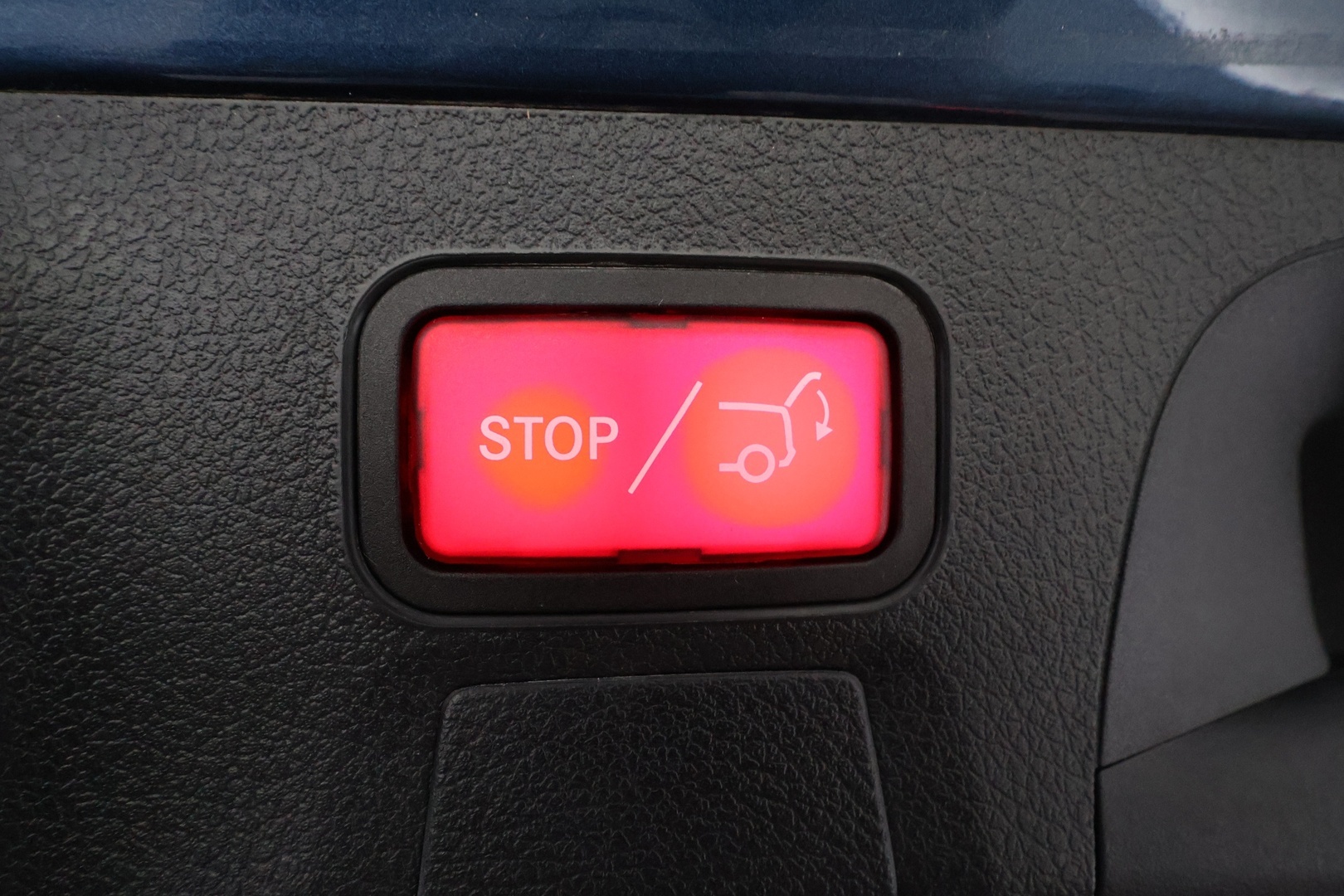 MERCEDES-BENZ CLA 2023