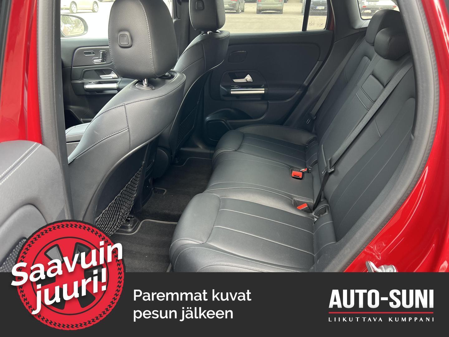 MERCEDES-BENZ EQA 2022