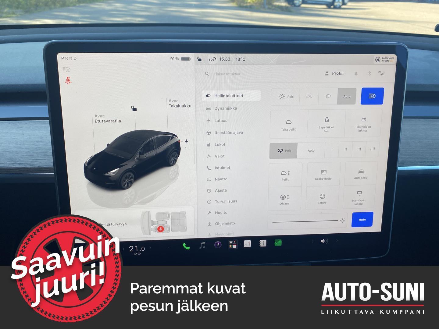 TESLA Model Y 2023