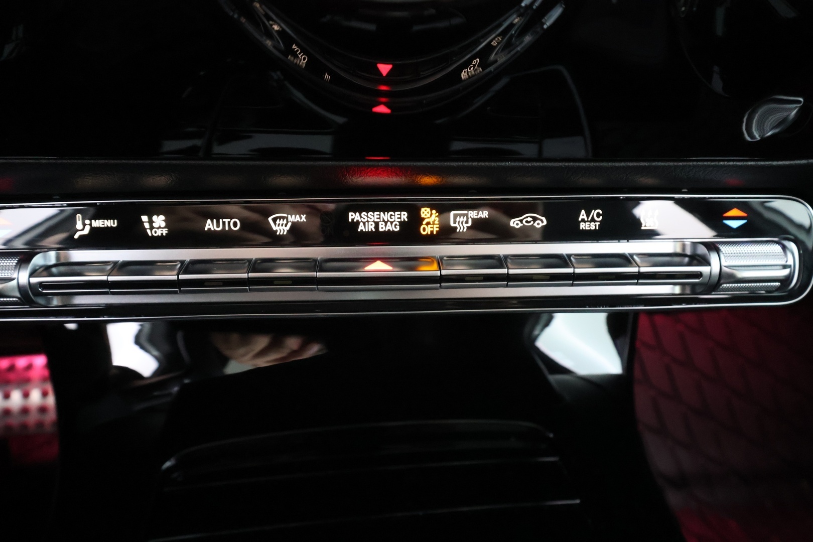 MERCEDES-BENZ A 2023