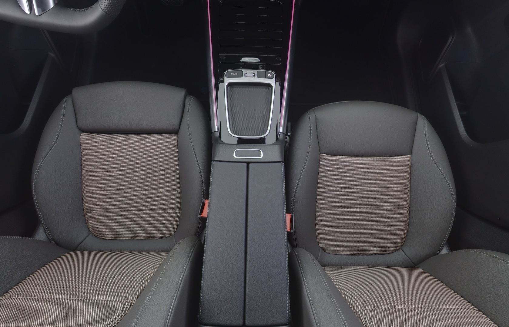 MERCEDES-BENZ EQA 2026