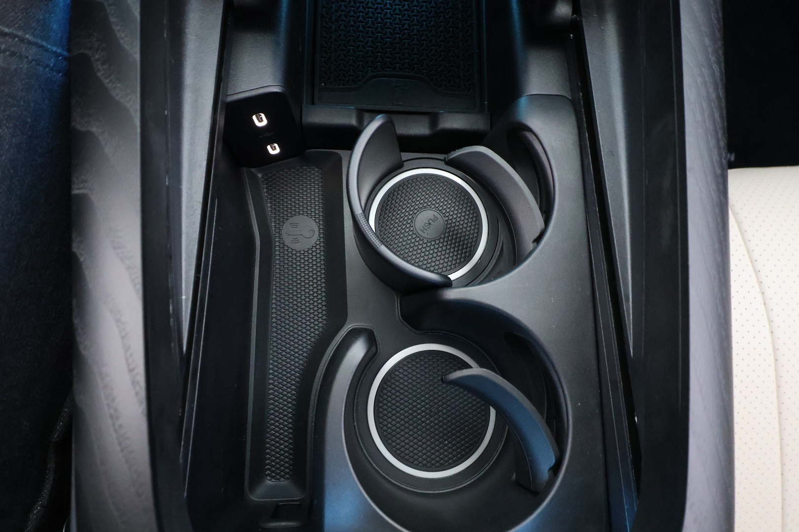 MERCEDES-BENZ E 2026