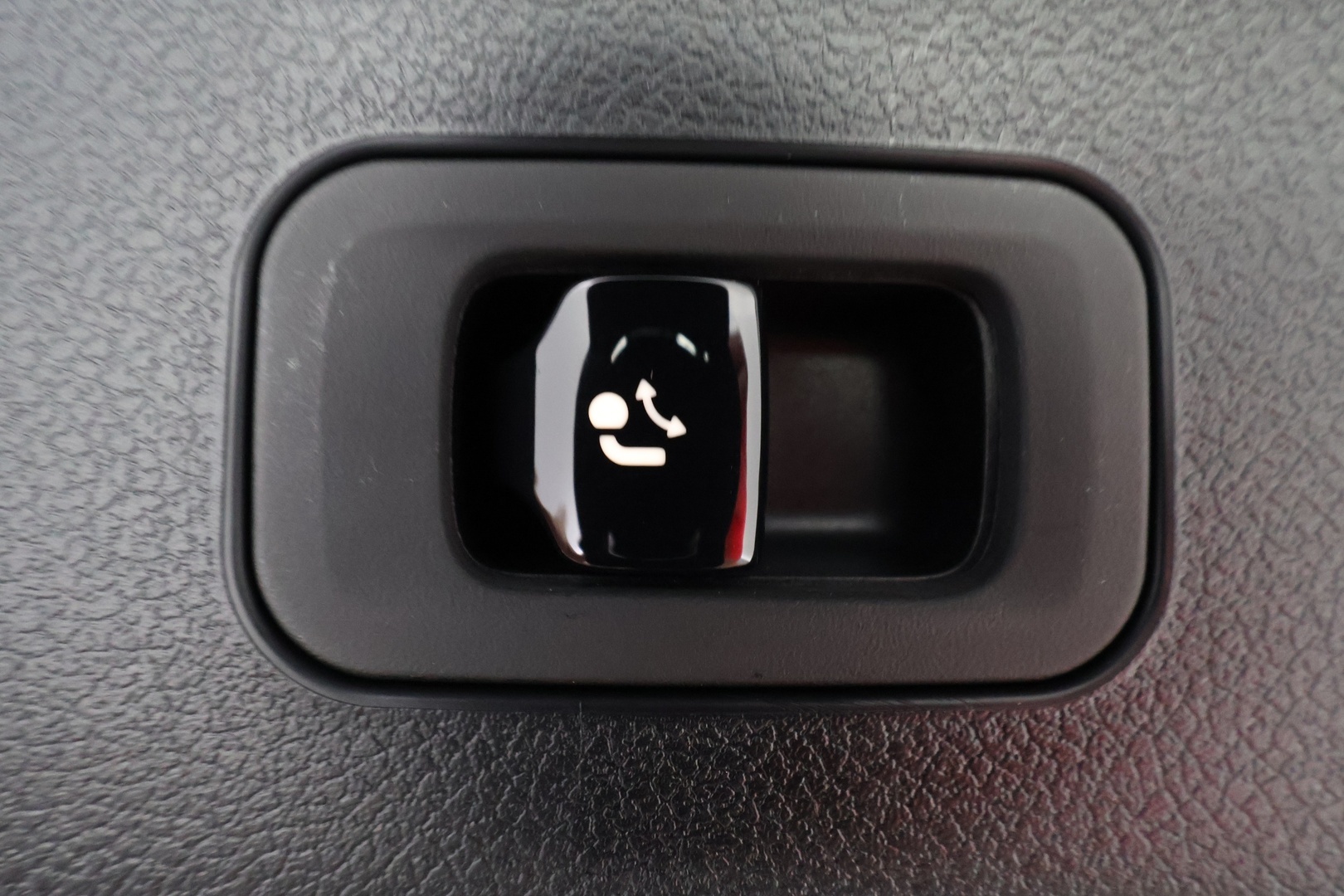 MERCEDES-BENZ E 2026