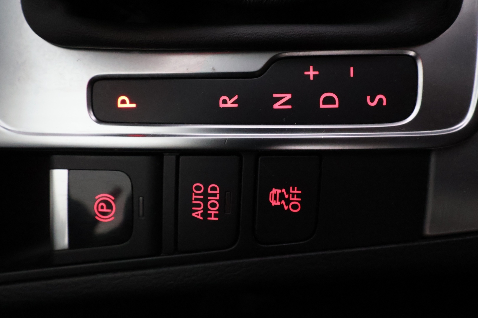VOLKSWAGEN Passat 2014