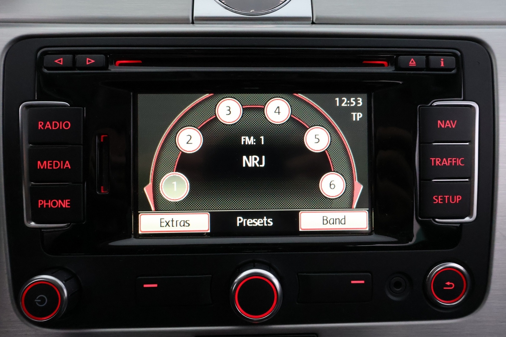 VOLKSWAGEN Passat 2014