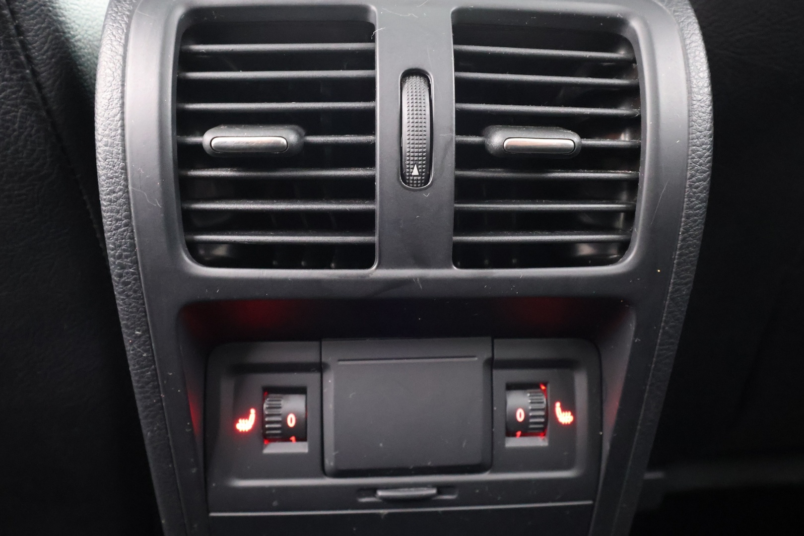 VOLKSWAGEN Passat 2014