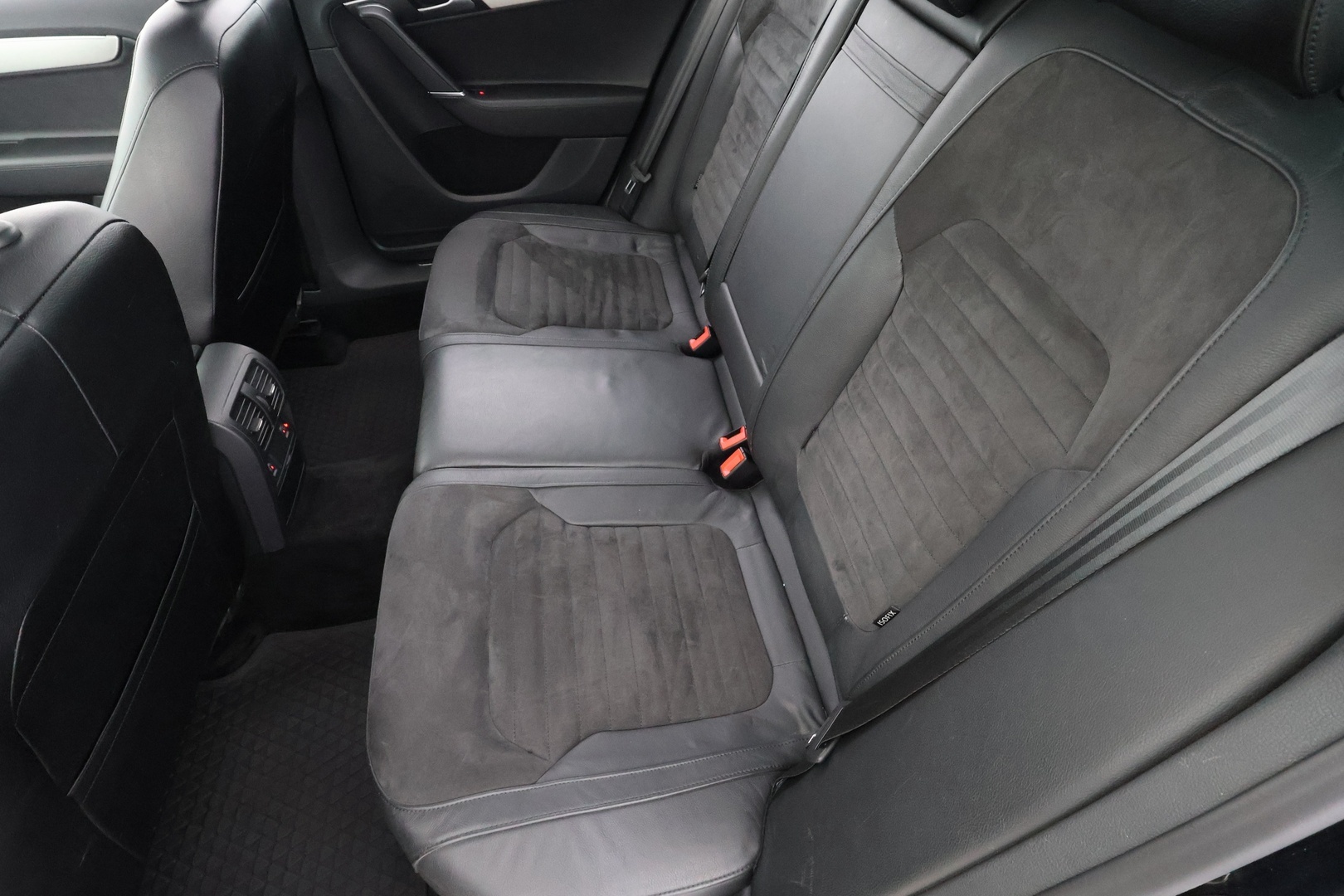 VOLKSWAGEN Passat 2014