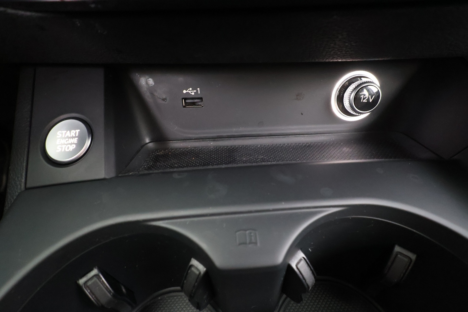 AUDI A4 2020
