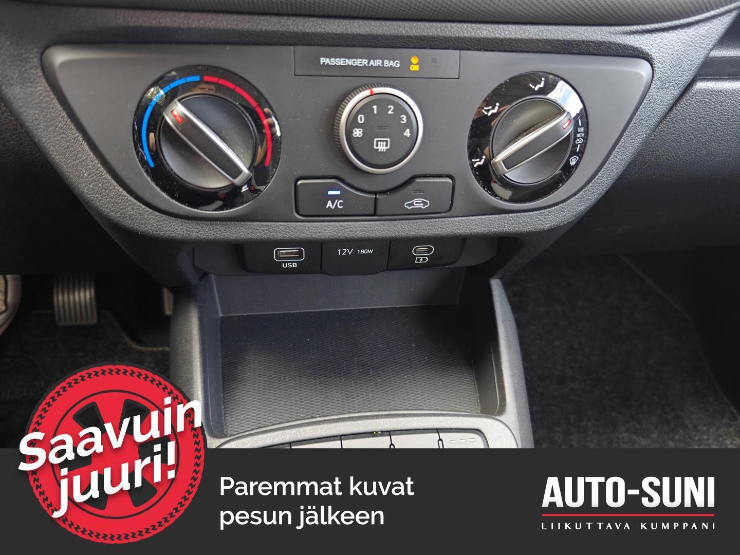 HYUNDAI i10 2025