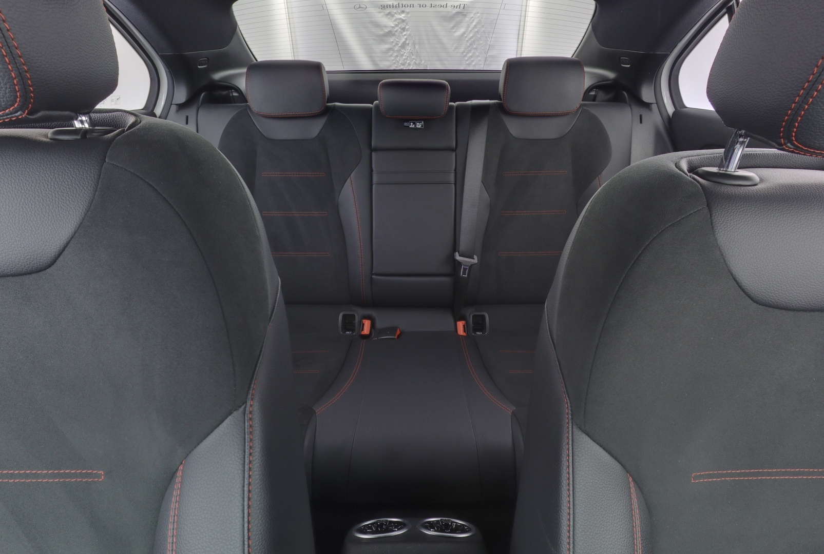 MERCEDES-BENZ A 2021