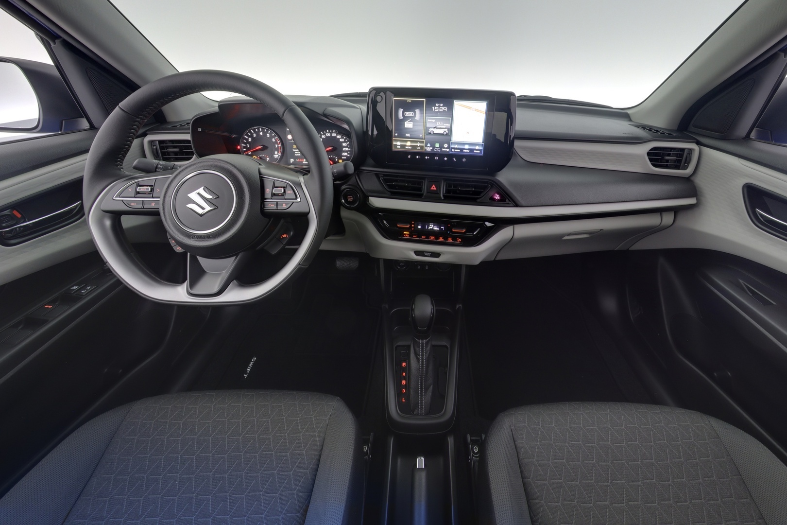 SUZUKI Swift 2026