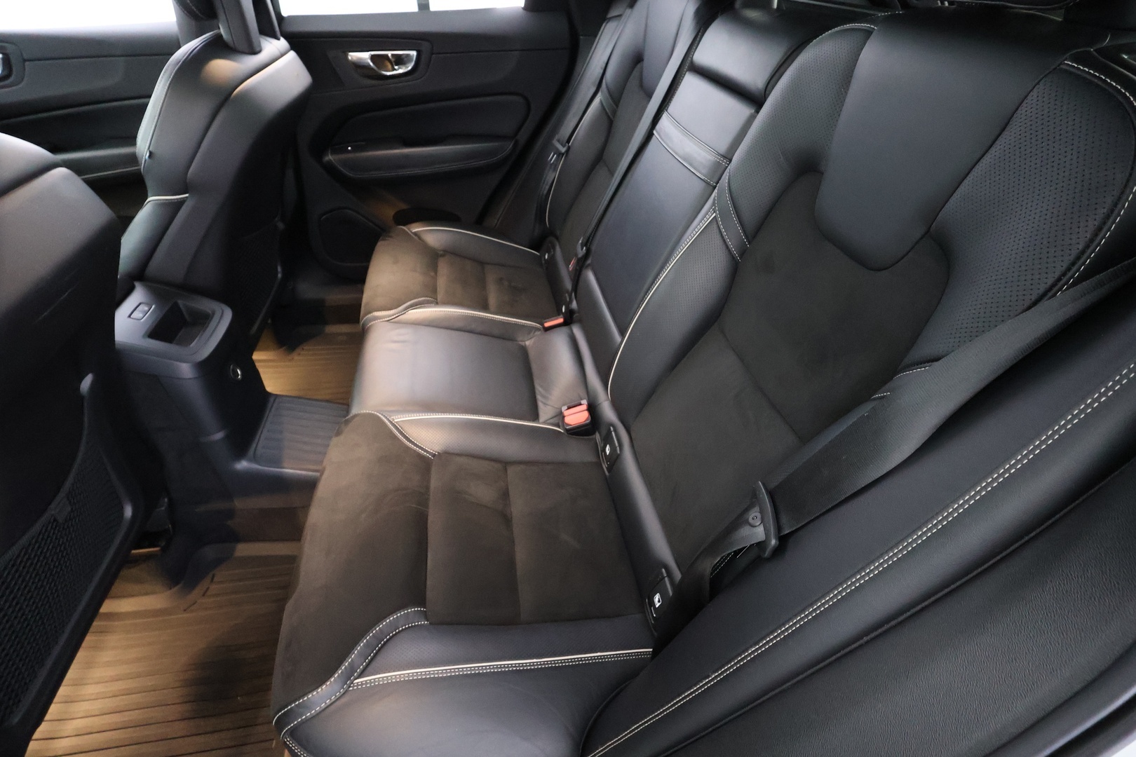VOLVO XC60 28