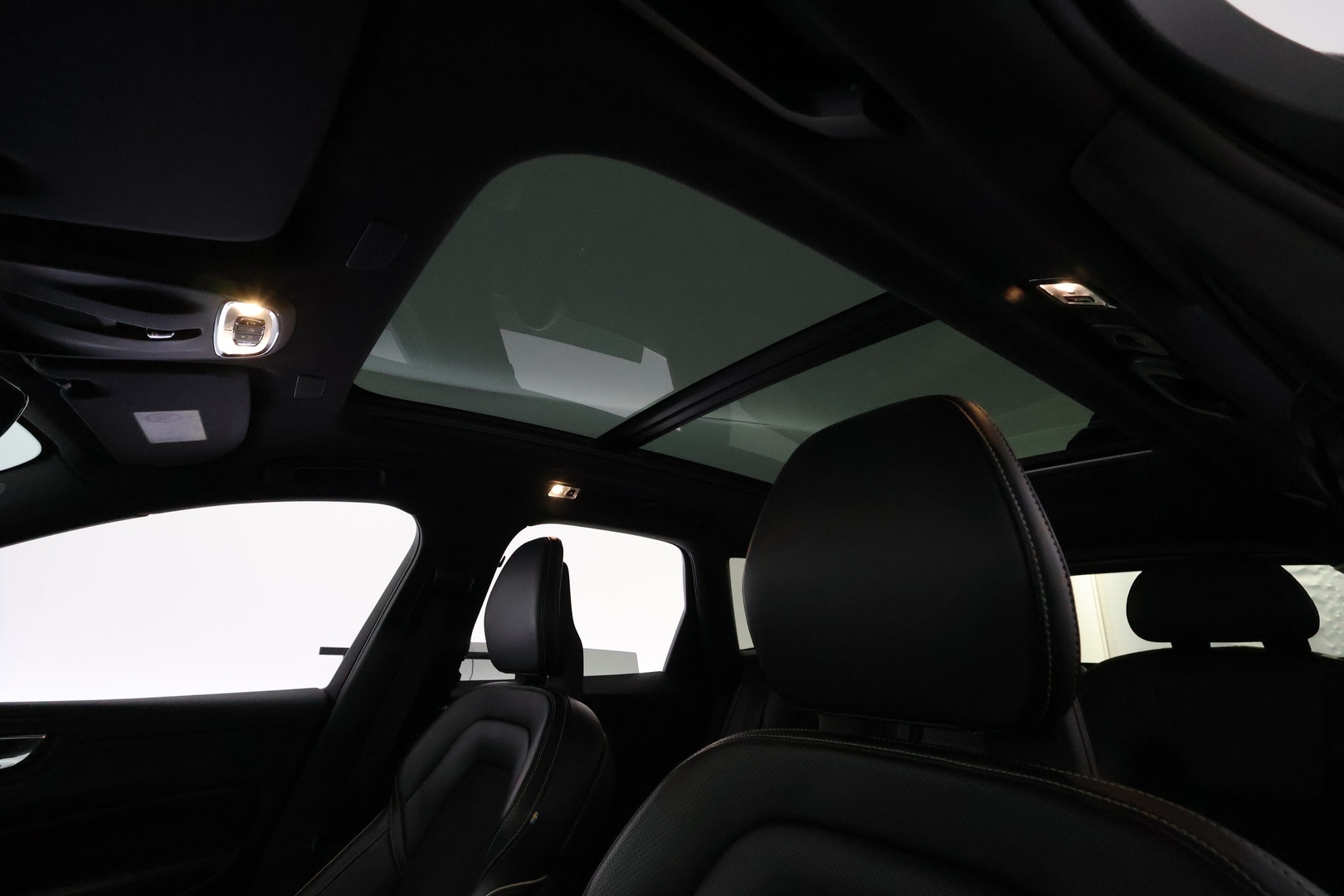 VOLVO XC60 29