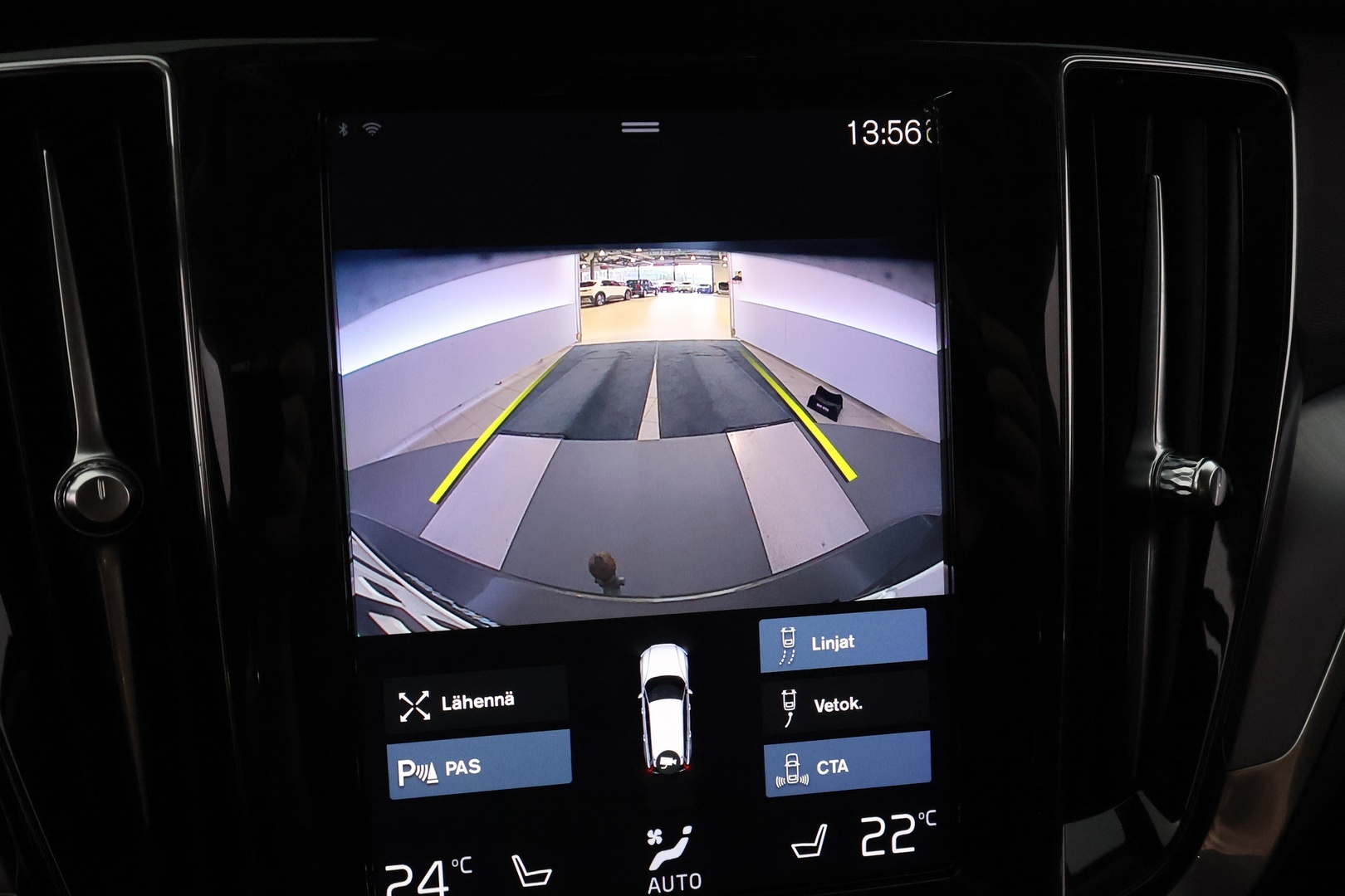 VOLVO V60 2021