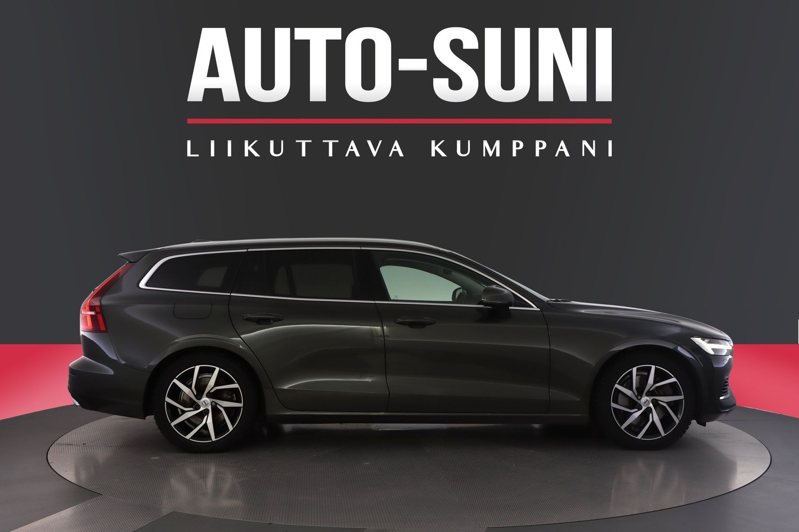 VOLVO V60 2021