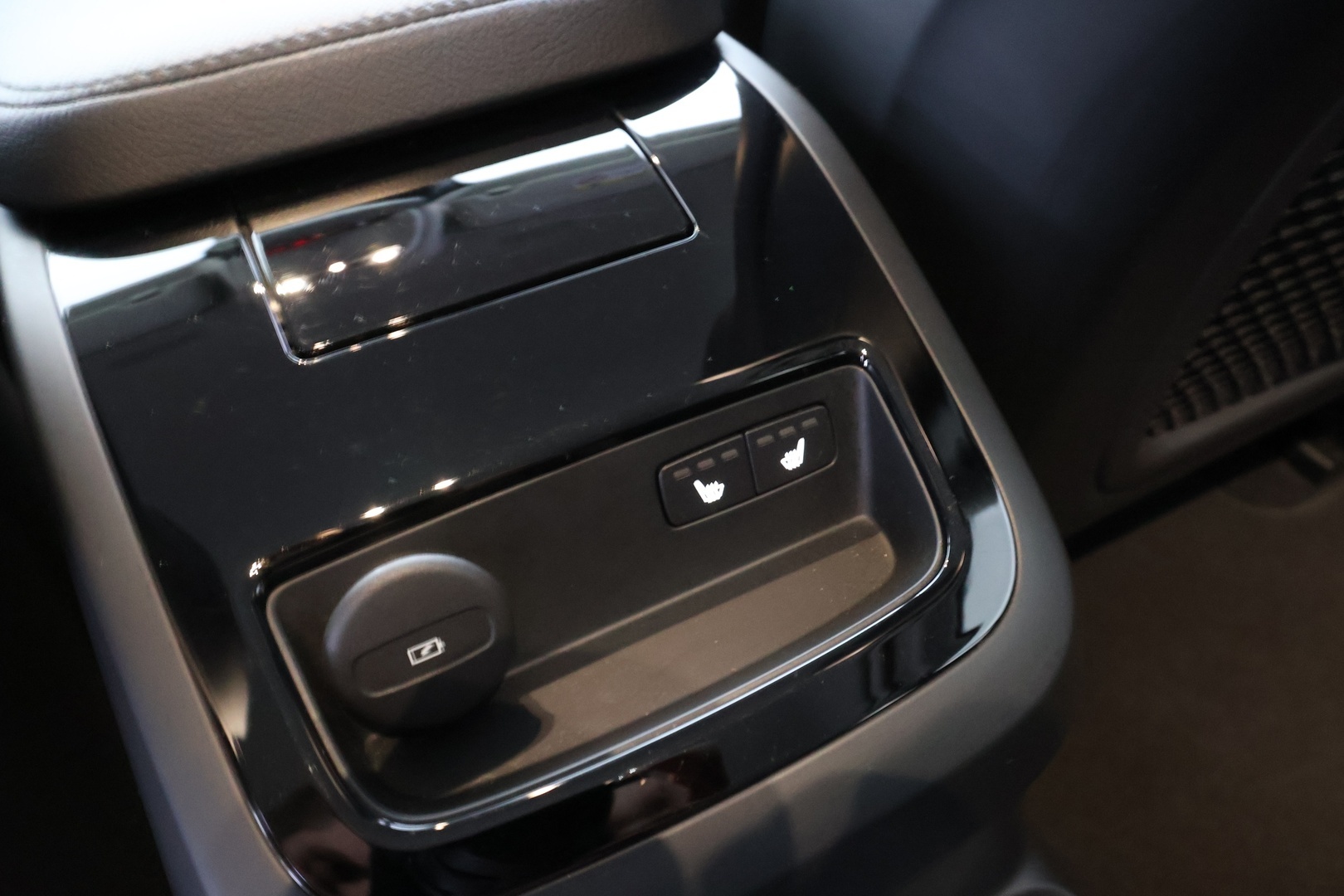 VOLVO V60 2021