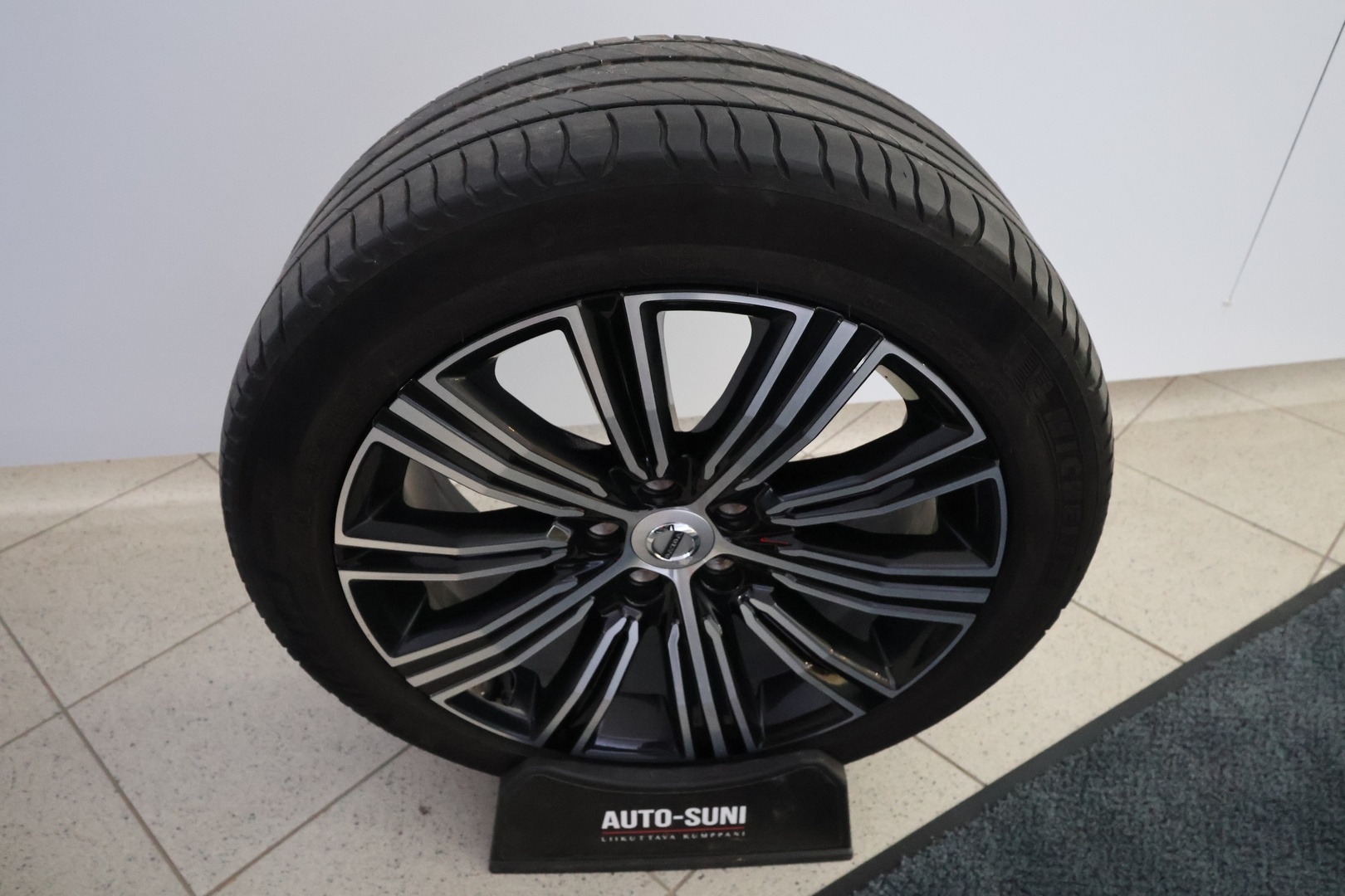VOLVO V60 2021